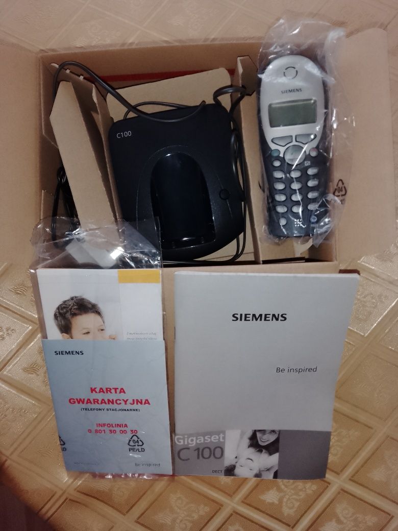 Telefon stacjonarny Siemens, nowy