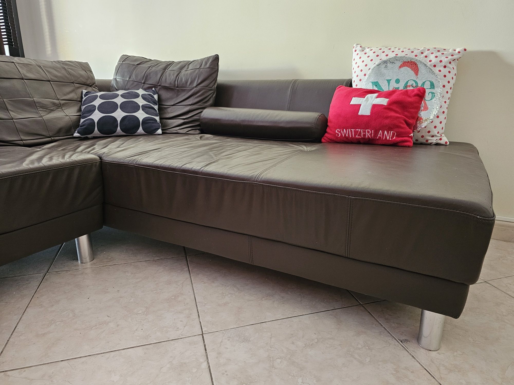 Sofá Chaise Longue em pele castanho