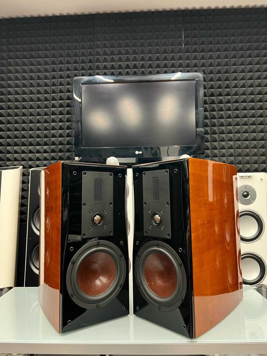 Sprzedaż używanego sprzętu audio wzmacniacz amplituner i kolumny