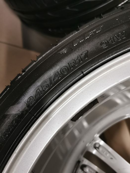 Felgi 17'' 4 szt. BMW opony letnie