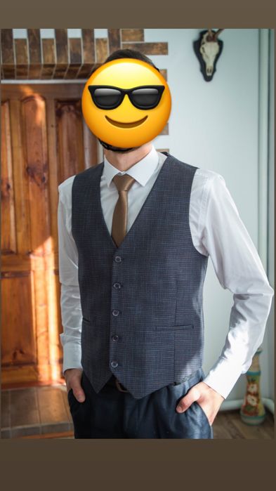 Костюм святковий