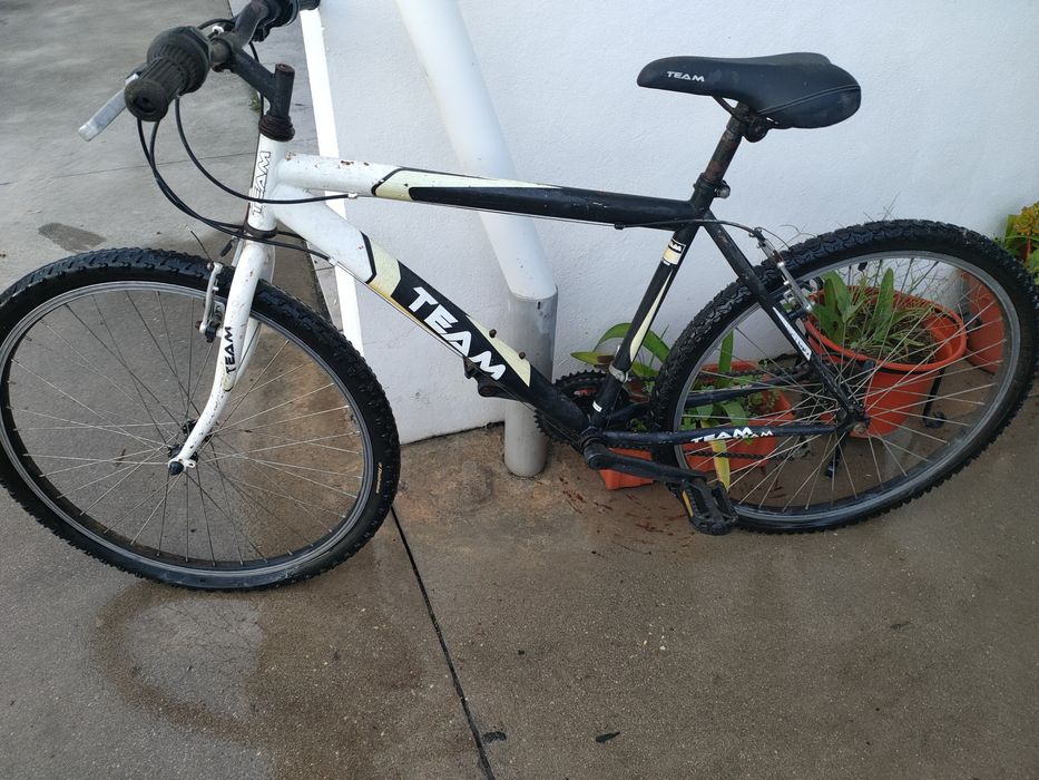 Bicicleta de BTT usada