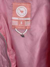 Różowa kurtka bershka