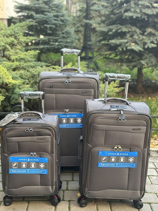 Чемодан среднего размера M Three Birds