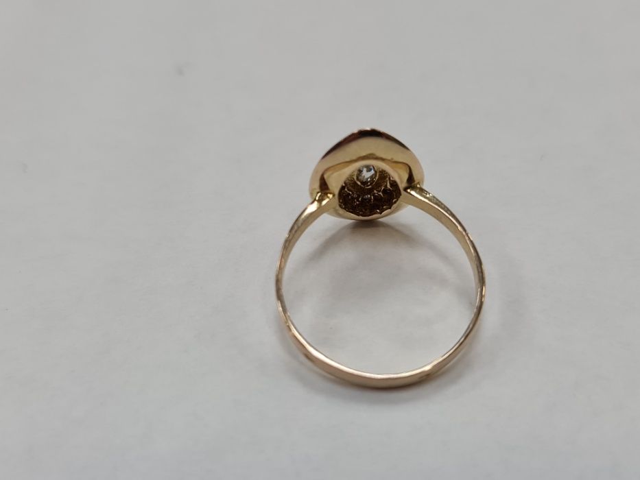 Piękny złoty pierścionek damski/ 333/ 2.66 gram/ R16/ Cyrkonie