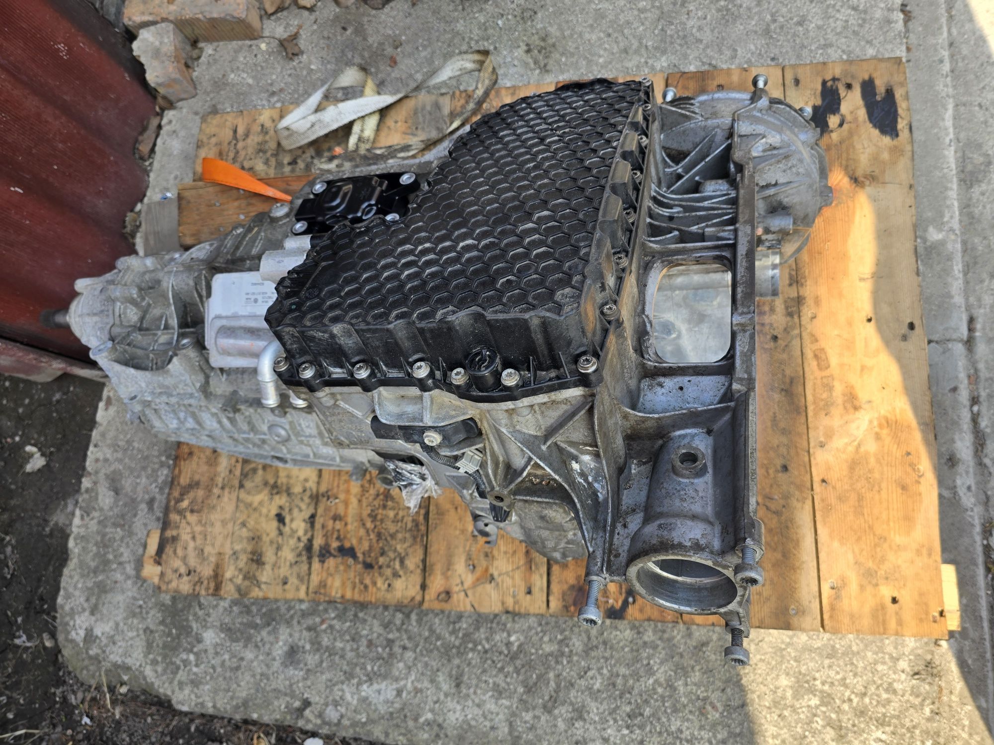 АКПП 7-ступенчатая Audi a4 b9 dl382  (0CL300041A001)
