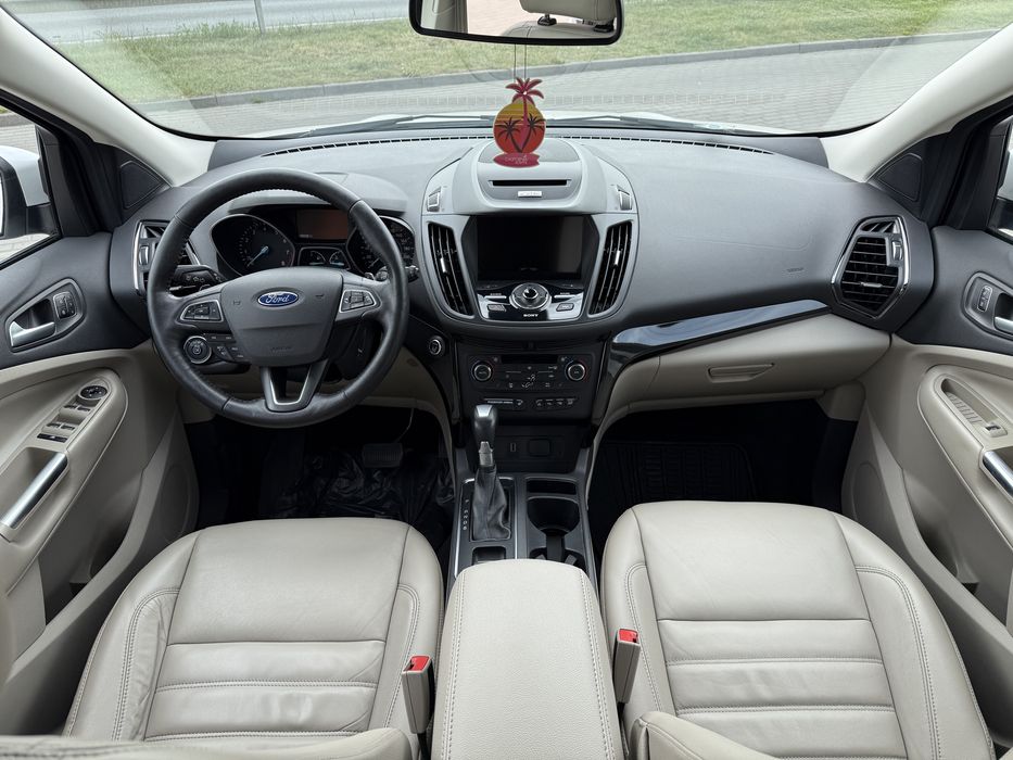 Ford kuga 2.0 benz 2017 rok lift /automat/panorama