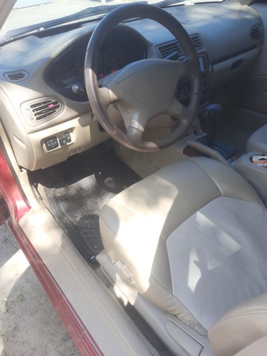 Mitsubishi Galant VIII