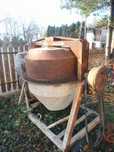 Betoniarka 250L stan dobry