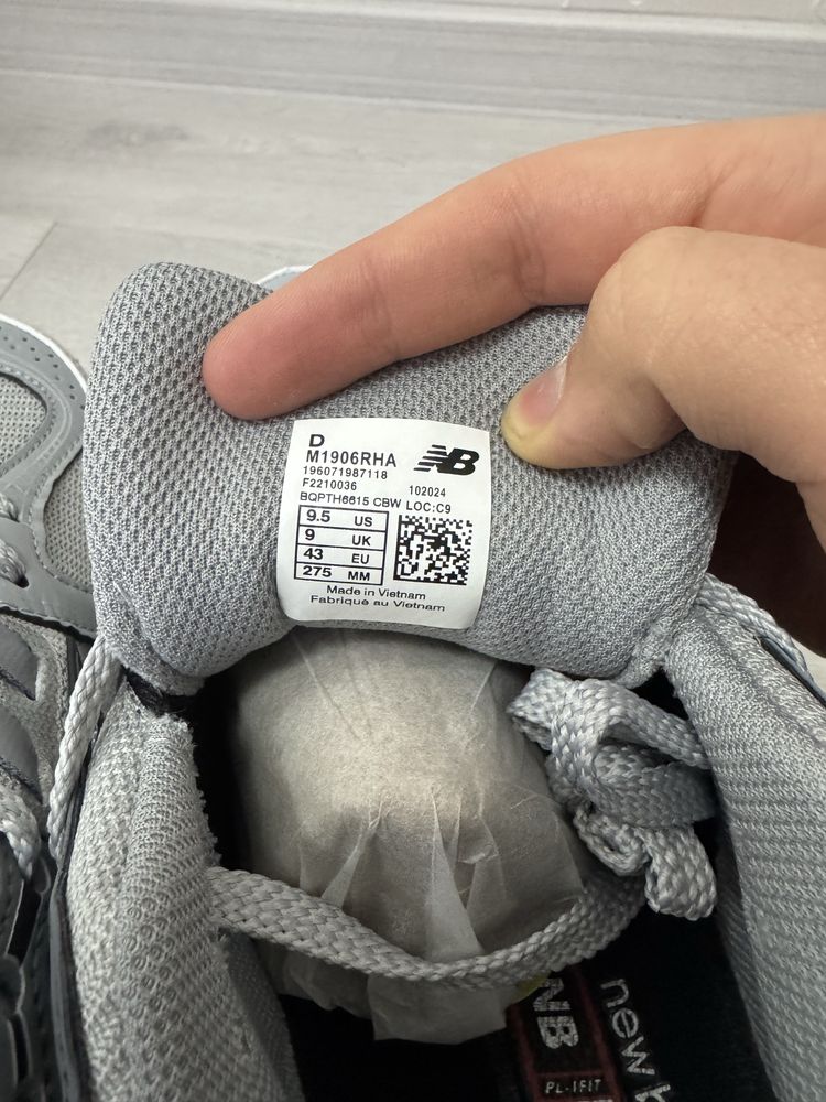 New Balance 1906R Grey