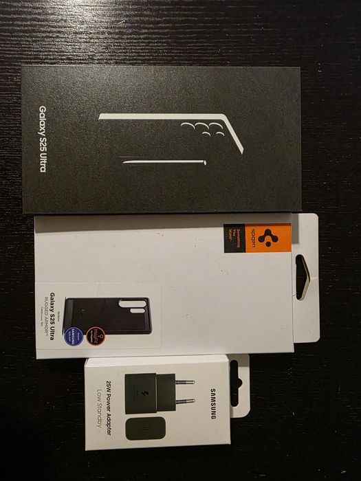 Samsung Galaxy S25 Ultra, 12/512GB novo, fatura,  garantia,  extras