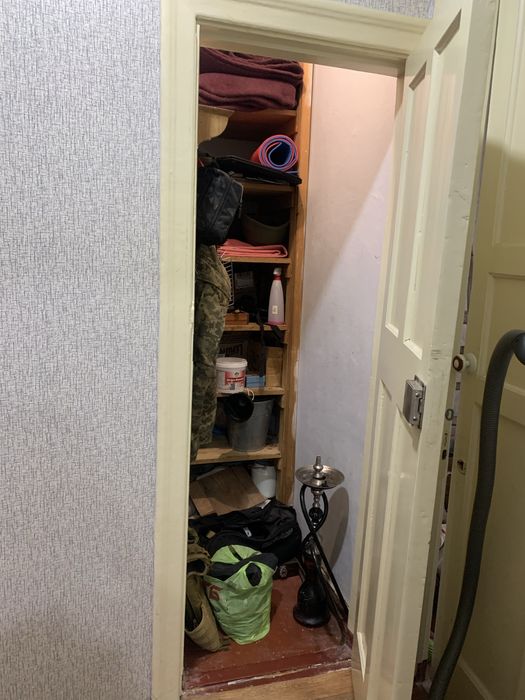 Продам хорошую, жилую, уютную квартиру в центре города