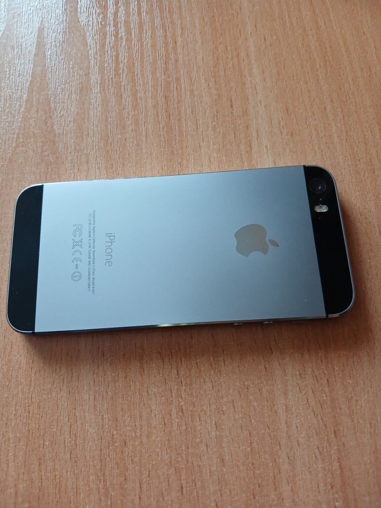 Продається IPhone 5s