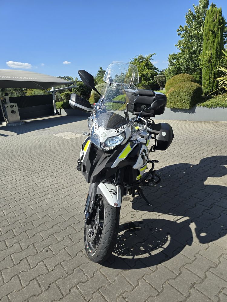 Mota Benelli TRK 502