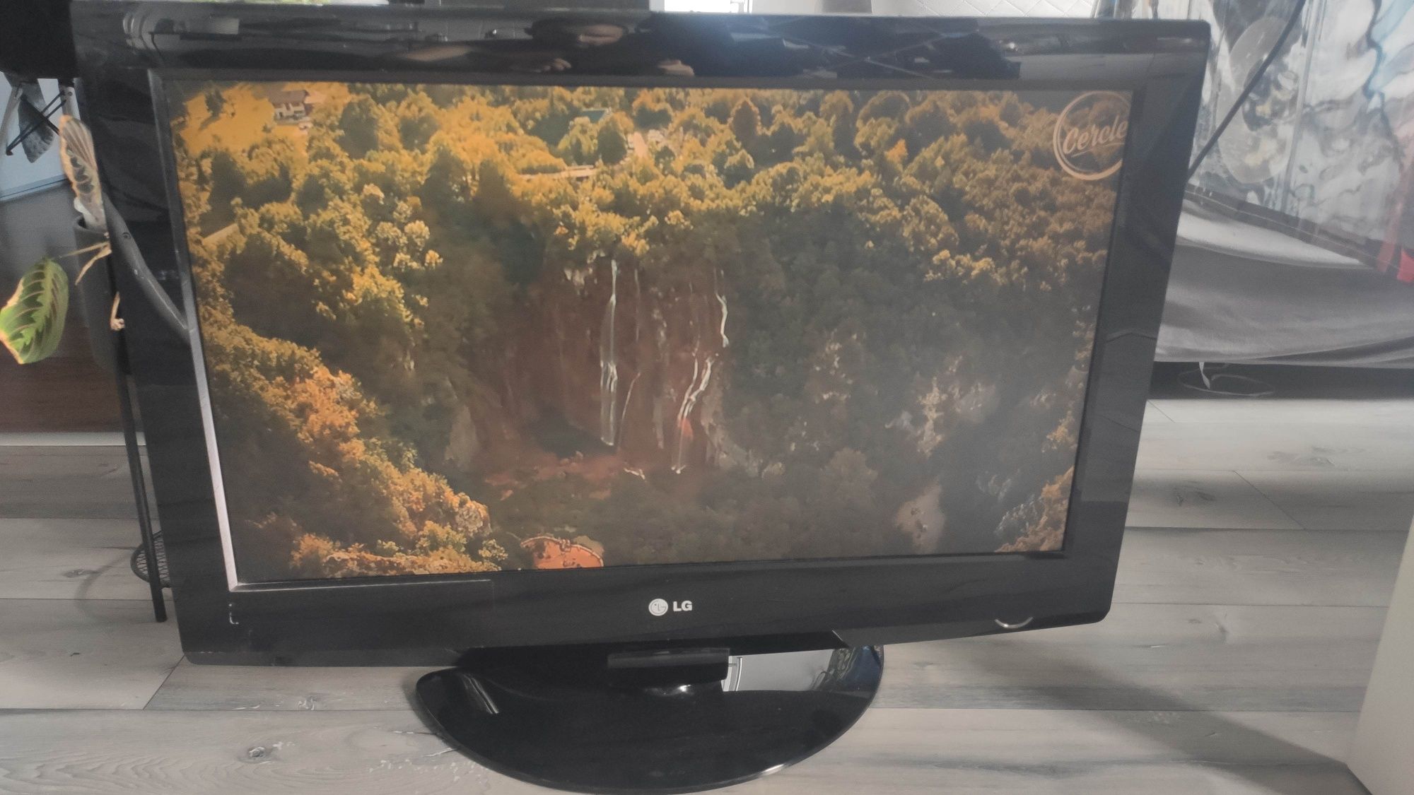 Telewizor  LG32LG2000