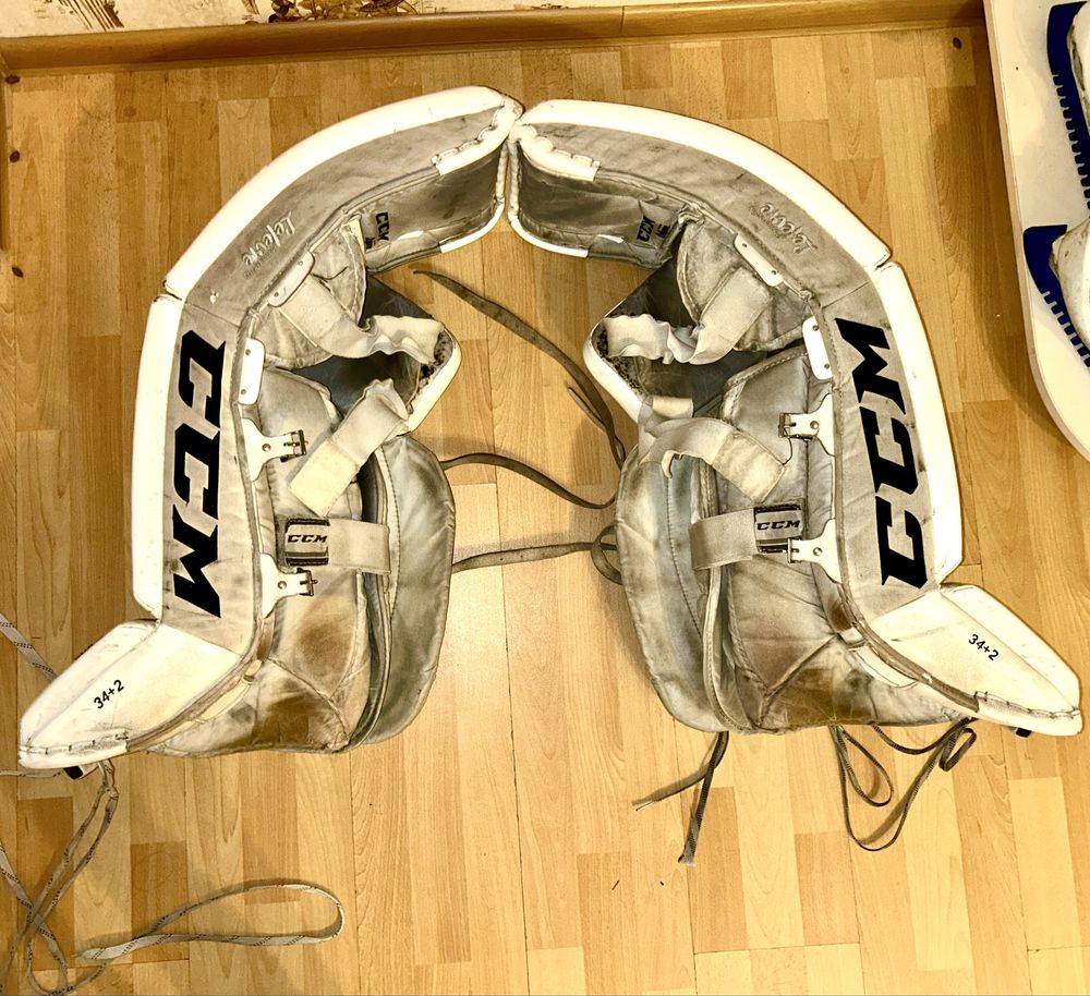 Щитки вратаря для хоккея с шайбой CCM Extreme flex 860 34+2