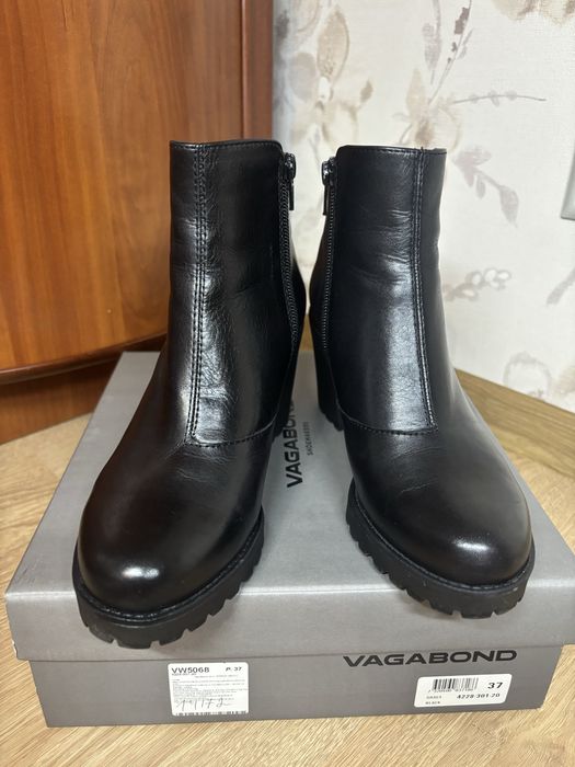 Черевички жіночі