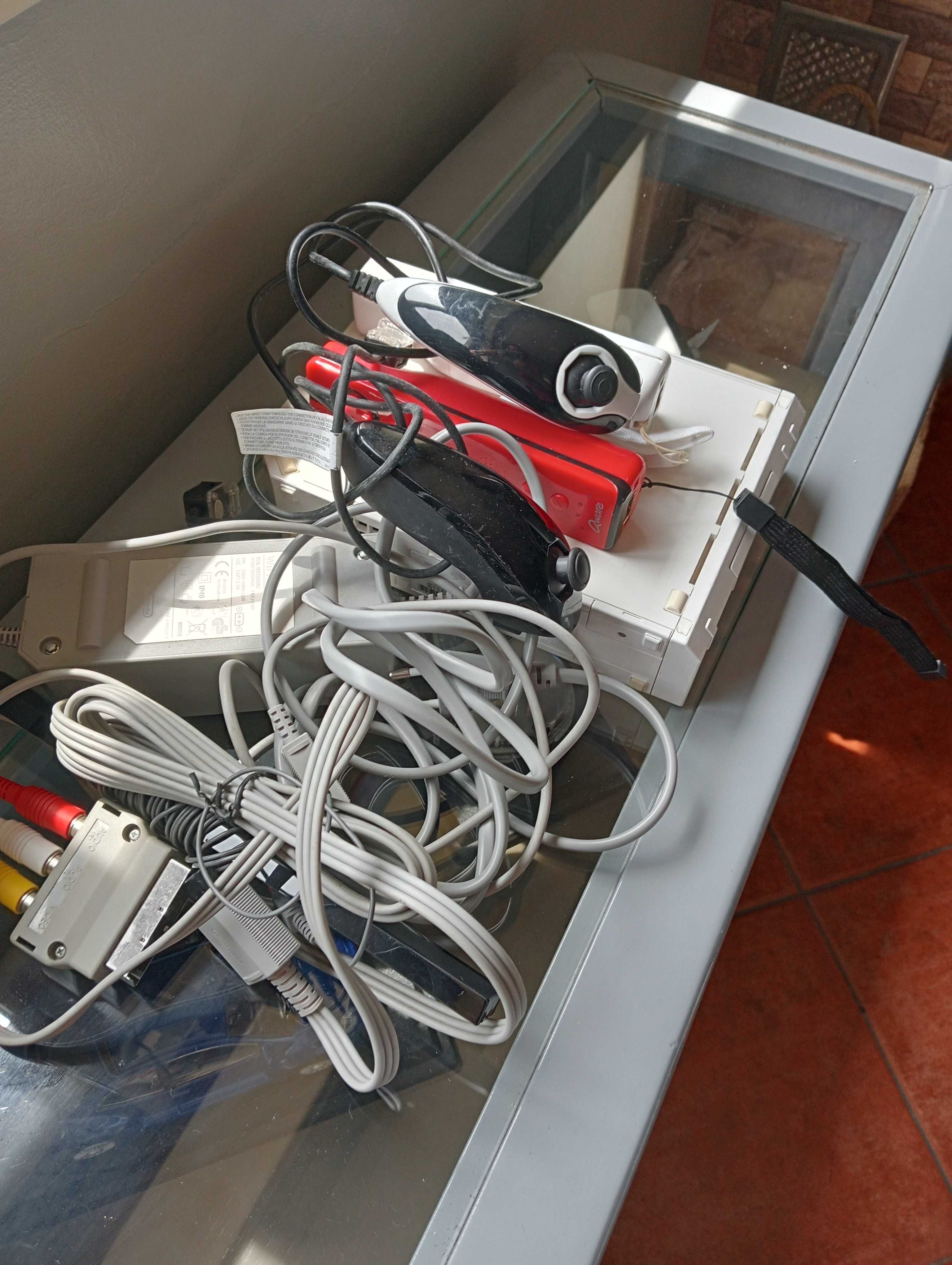 Vendo Wii branca em bom estado