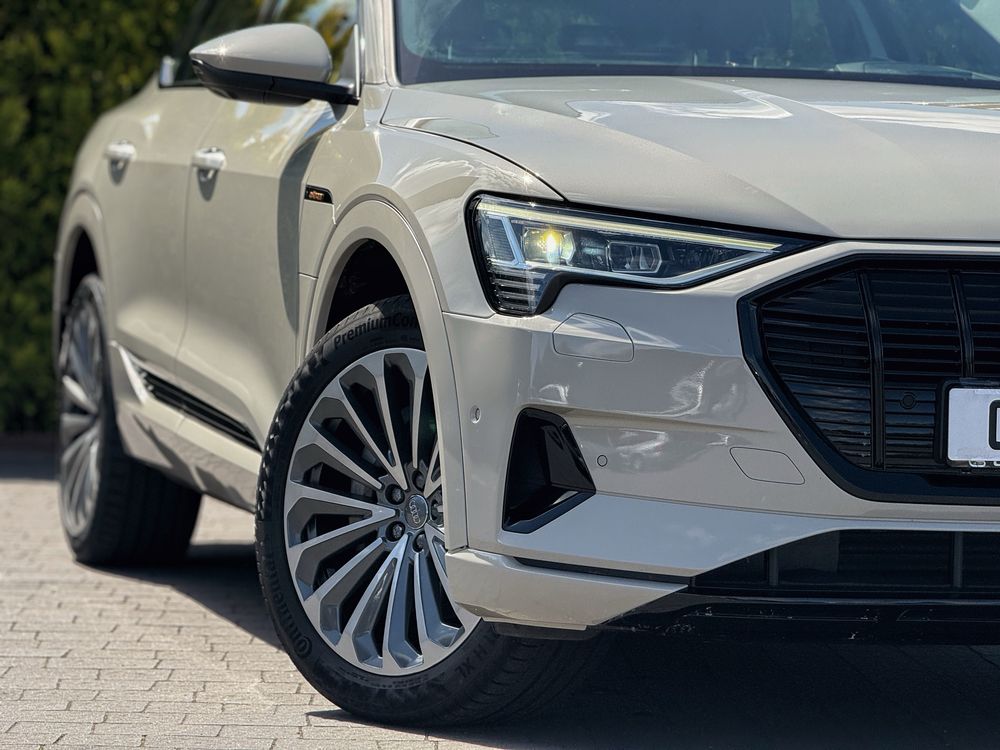 AUDI e‑tron 2020 • 71 кВт·год • 136 тис. км • ТОП-КОМПЛЕКТАЦІЯ!