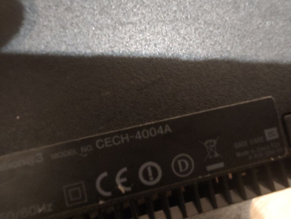 Konsola PS3 1T + Pad