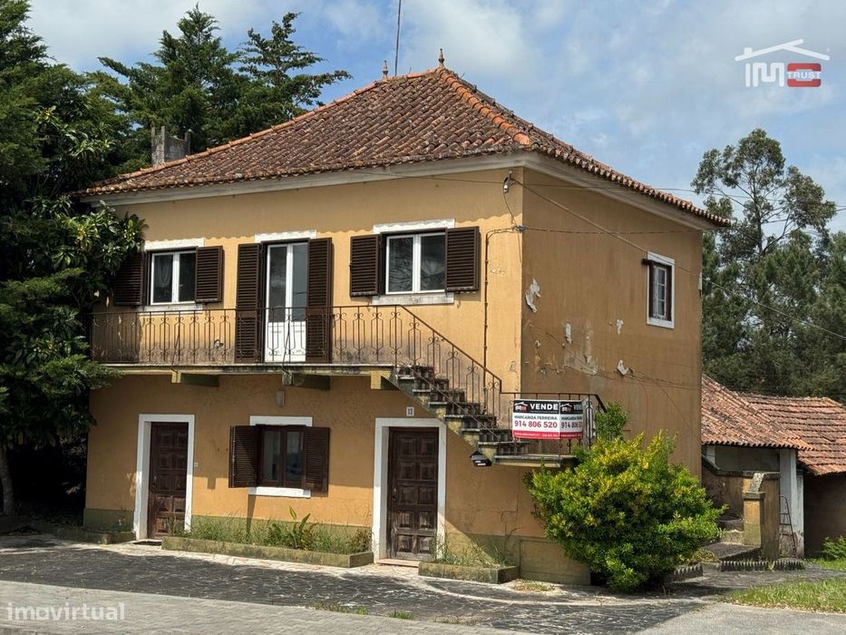 Moradia T4 com lareira e anexo inserida num terreno com 295 m2  PRE...