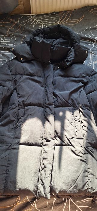 Продам зимнюю куртку Bershka