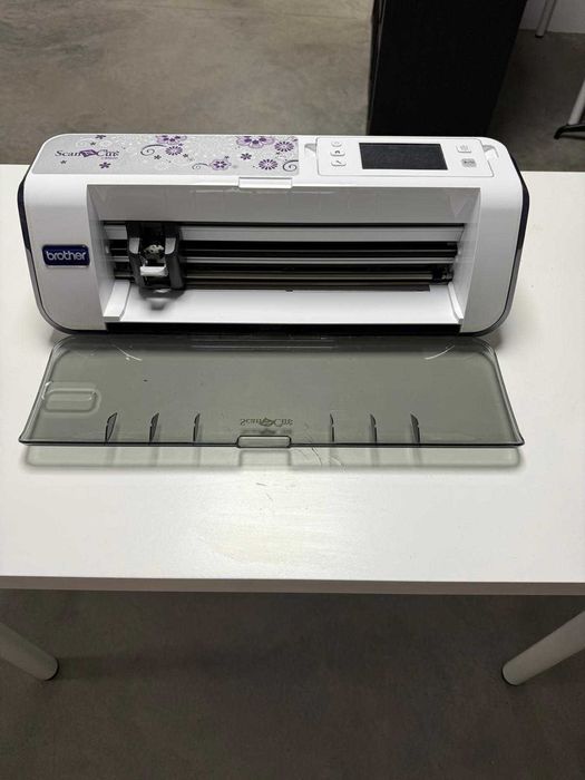 Brother ScanNCut CM 600 - Plóter de corte con escáner