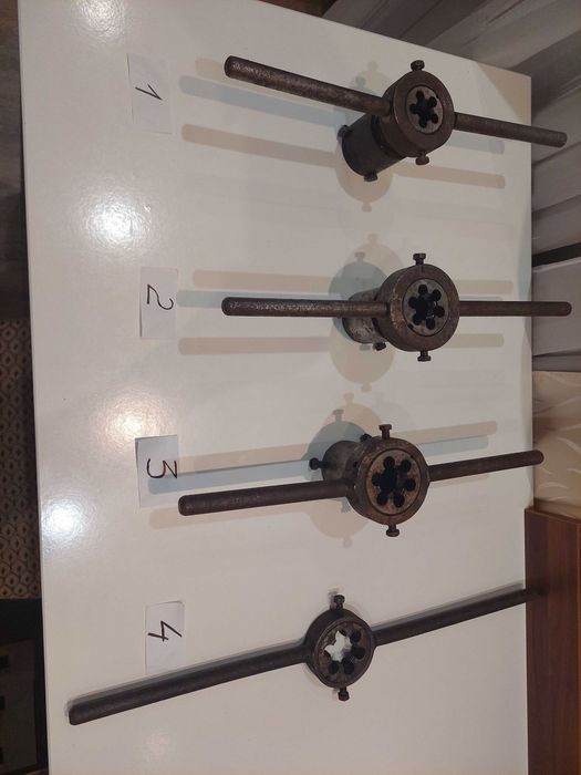 Клупп плашки для нарезки резьбы