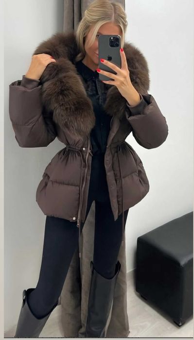 Czekoladowa kurtka z futerkiem