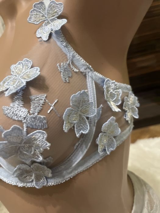 Сексуальний, неординарний бюстик