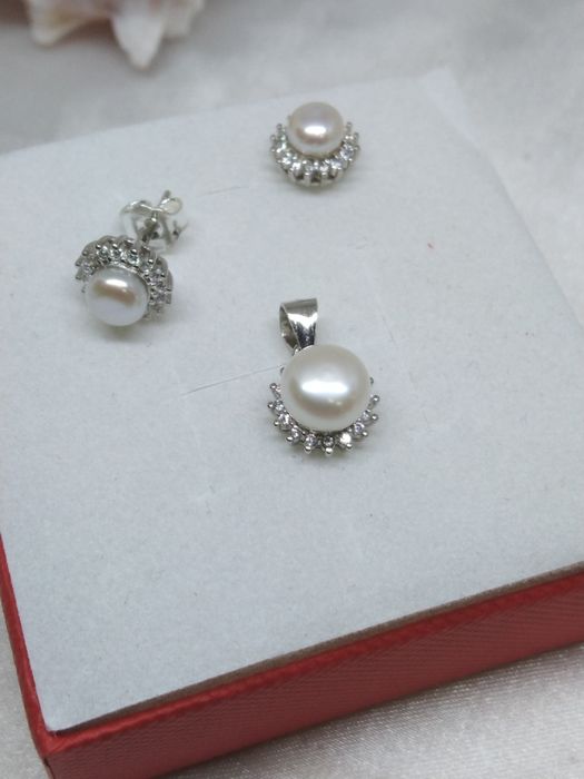 Piękny srebrny komplet kolczyki i wisiorek z perłą, srebro 925