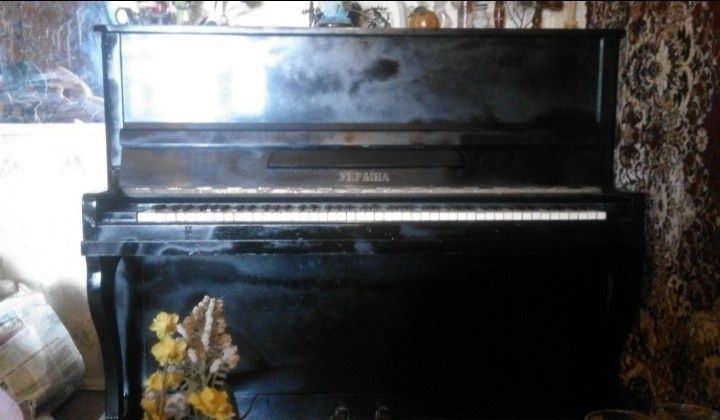 Пианино. Украина