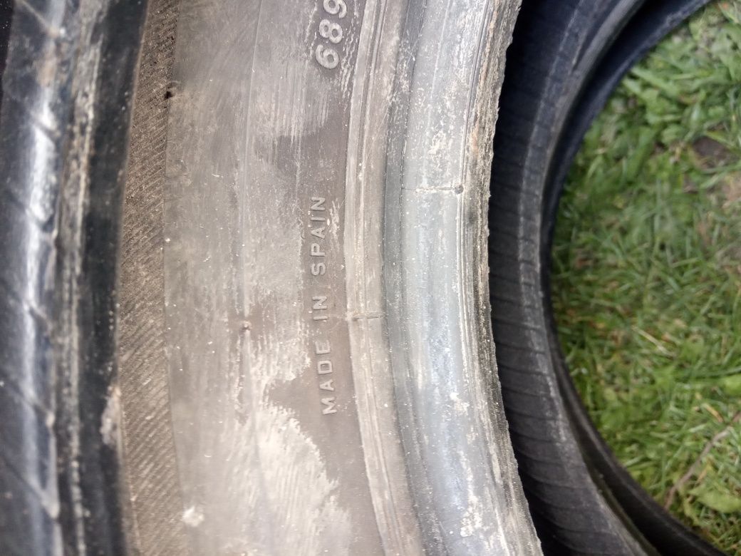 Продам шини 215/60 R17