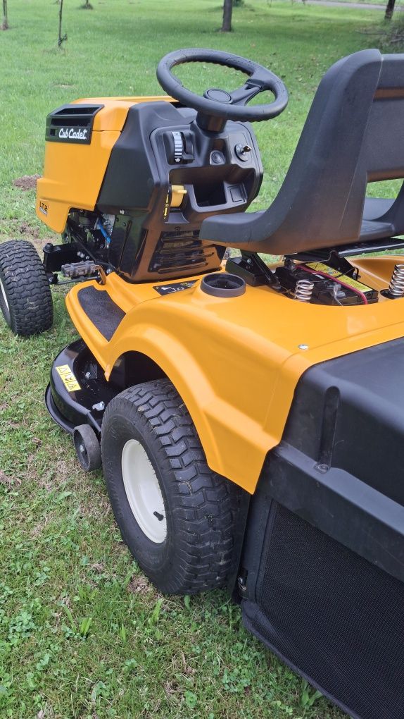 Traktorek kosiarka Cub cadet lt2 z koszem