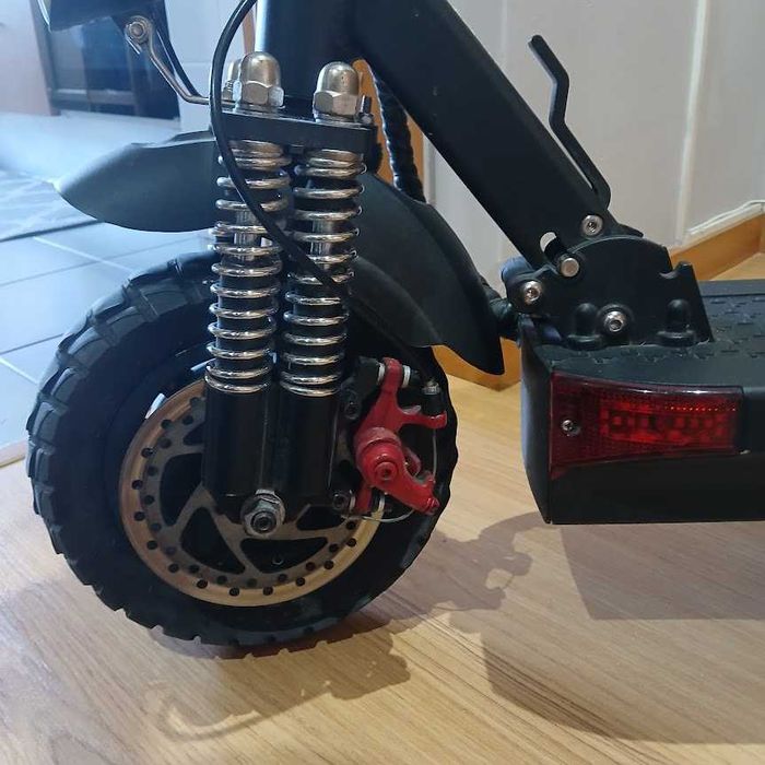 TROTINETE Eleglide 1000W em estado novo