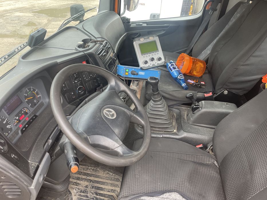 Mercedes Axor 1828 4x4 piaskarka 86tys km