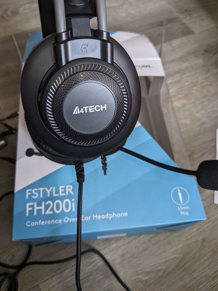 Навушники з мікрофоном (headset) A4Tech Fstyler FH200i