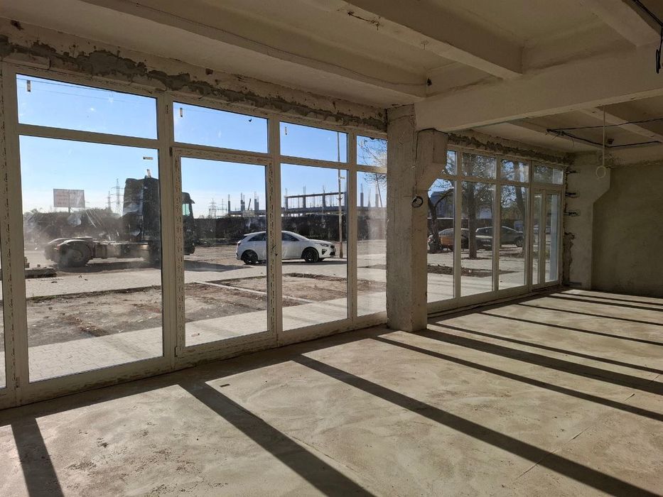 Комерційне приміщення в Ужгороді від забудовника — АК Тиса Renovation