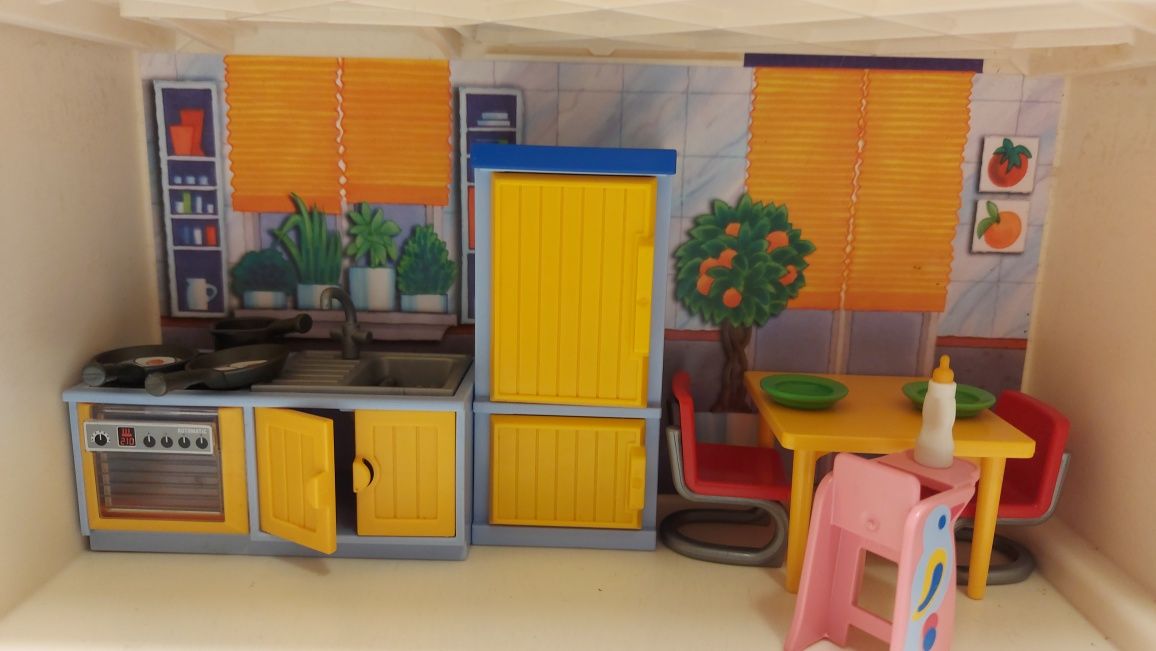 Playmobil składany domek dwupiętrowy