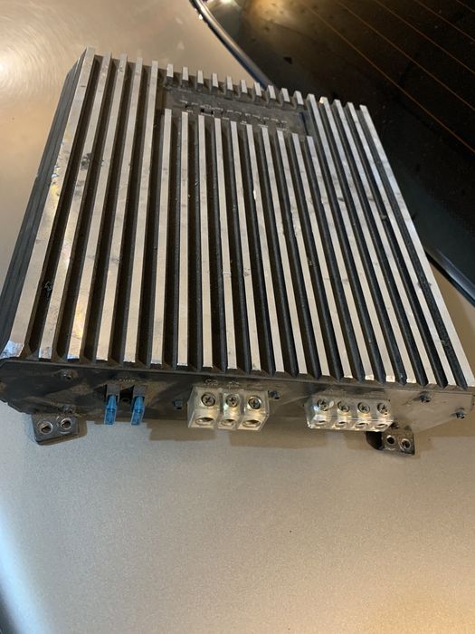 Підсилювач звуку в авто, 2 канали