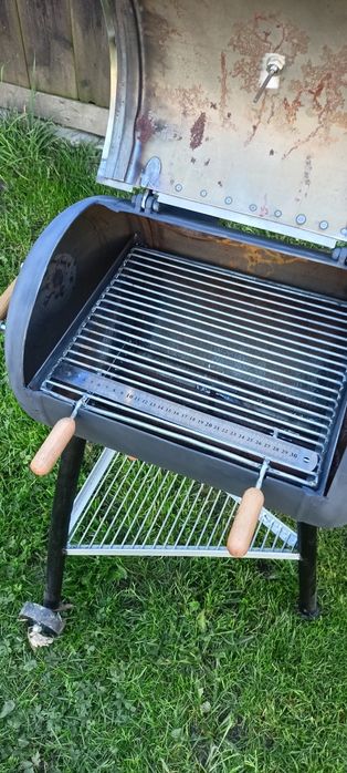 Gril z butli po helu