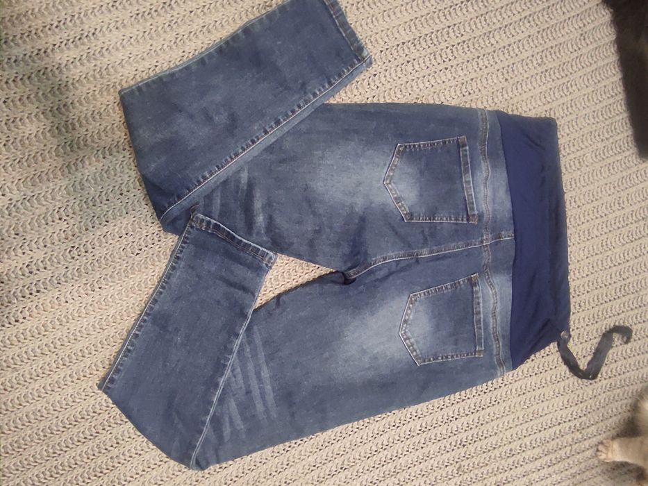 Джинси для вагітних