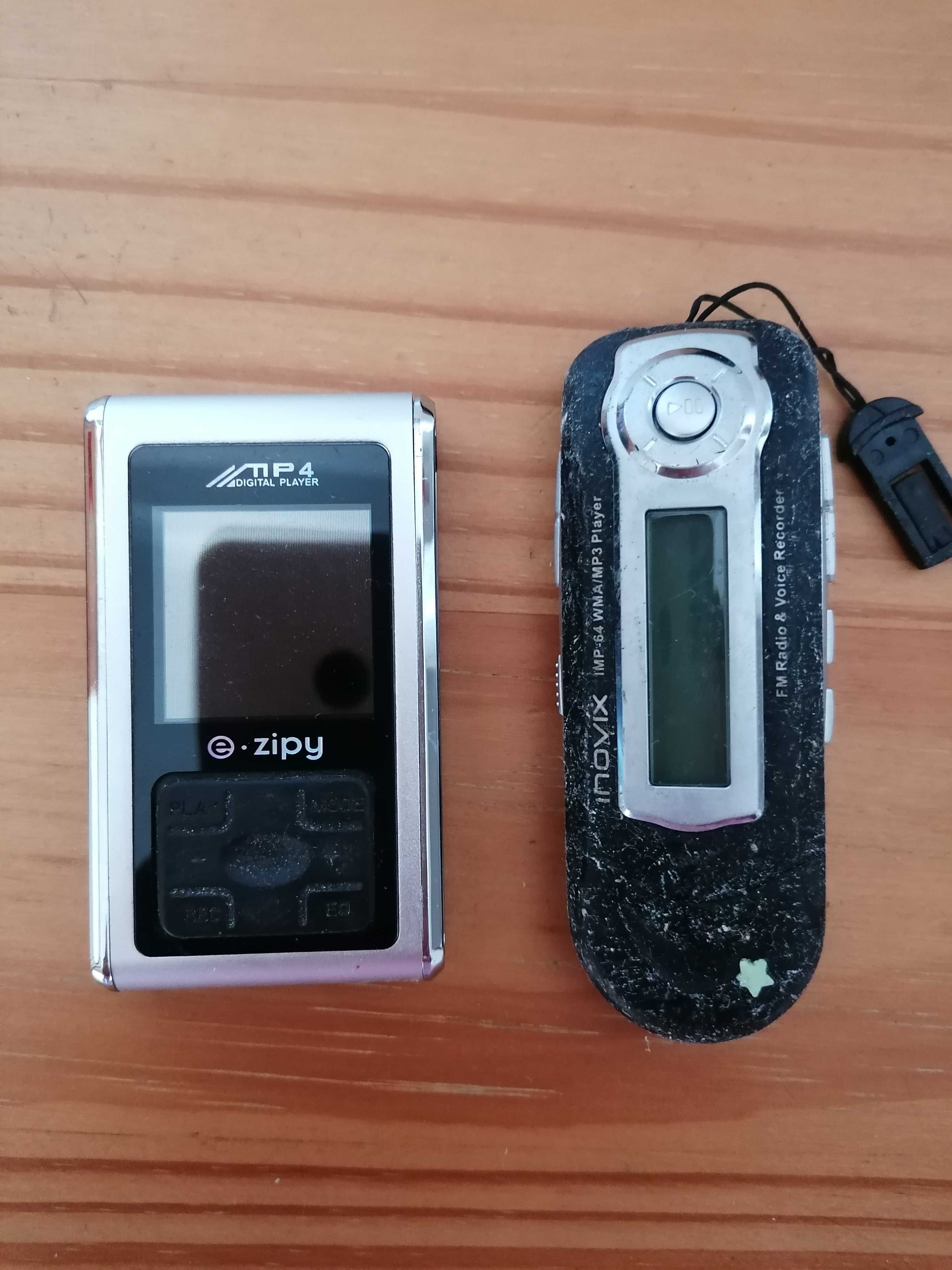 4 telemóveis + 1 MP3 + 1 MP4