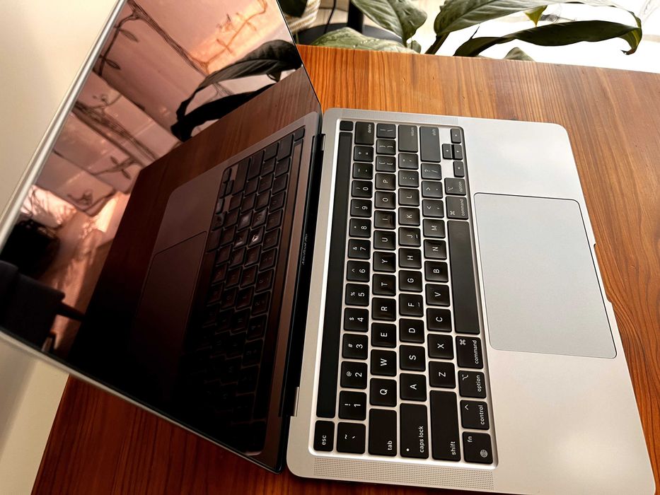 MacBook Pro 13” 2020 M1 / 16 GB RAM / 1 TB SSD (A2338) stan idealny