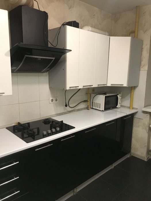 Квартира 1 кімнатна, документам більше трьох років.Власник