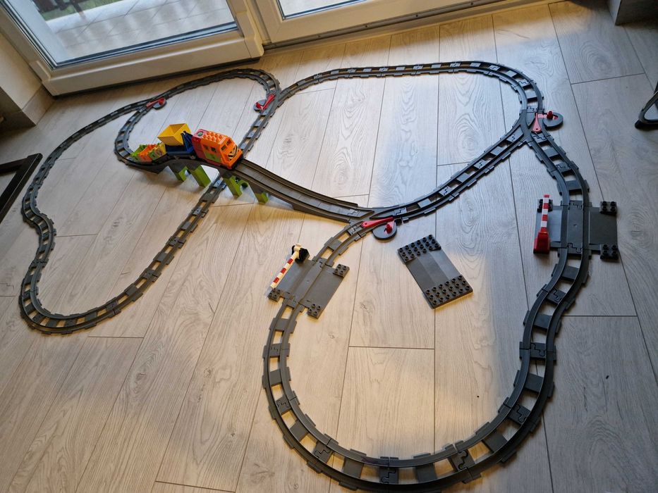 Lego DUPLO, duży zestaw, kolejka, pojazdy, ludziki, zwierzęta