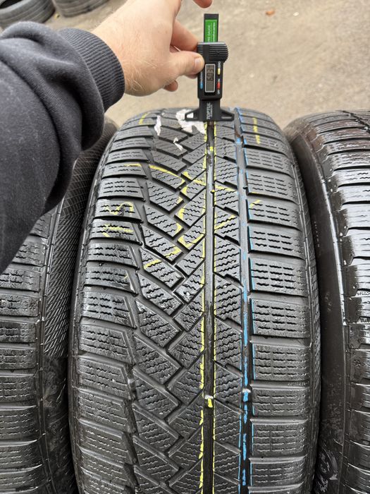 Шины БУ 235 50 R 19 Continental Ts850 резина зима