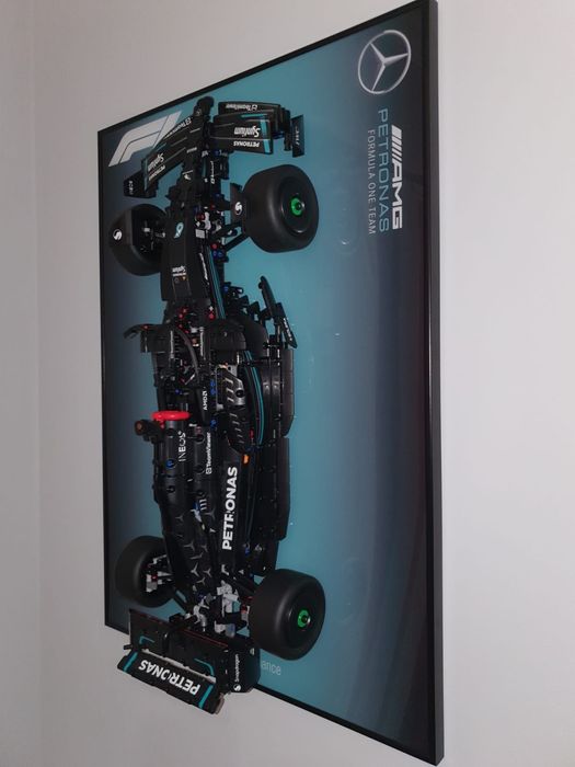 Vendo quadro para lego f1 mercedes amg moldura madeira