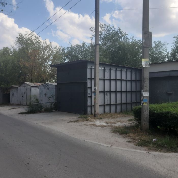 Продам АНД район цельнометалический