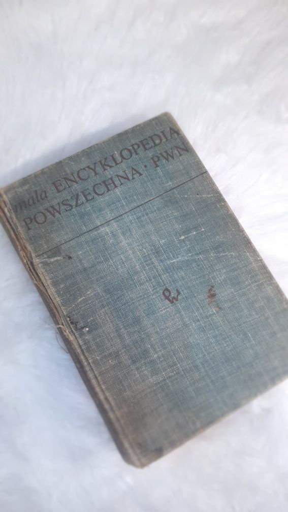 Książka PRL 1969r mała encyklopedia powszechna PWN